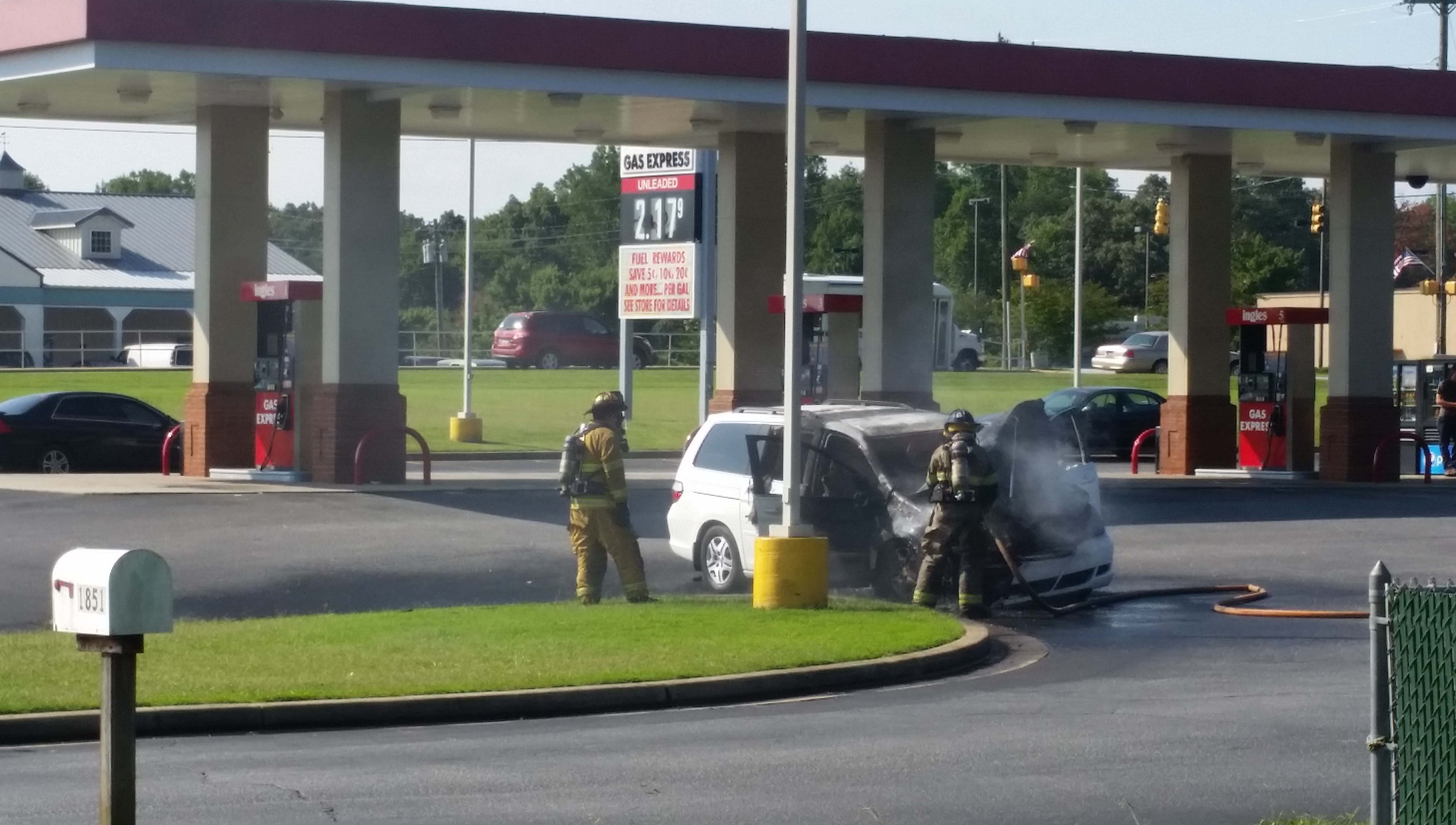 LFD responds to burning van at Landrum gas station The Tryon Daily