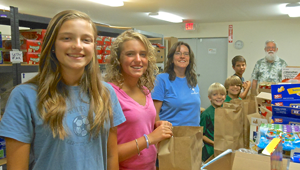 Belen Akers, Rollins Carter, Amy Ballentine, Riley Ballentine, Andy Ballentine, Cameron Greve, Doug Lyon