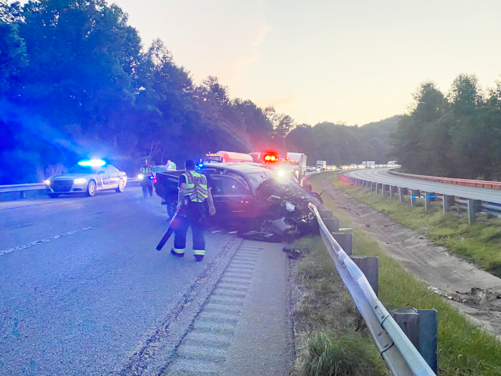 Single motor vehicle accident on 126 The Tryon Daily Bulletin The